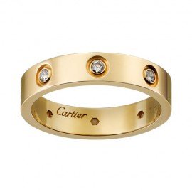 Cartier Love 18k Yellow Gold Ring Replica 8 Diamonds